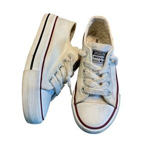Weestep Sneakers Kids Size 12 Canvas Shoes Cream Lace Up Casual